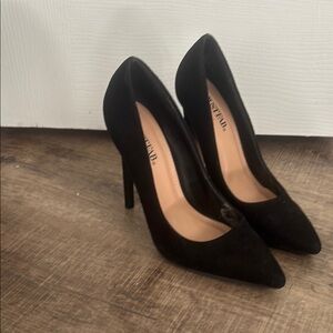 JustFab Black Stiletto Heels Classic Pumps
